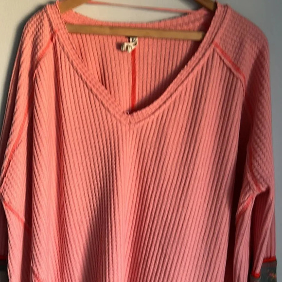 Free People We The Free Peach Thermal Lovin Leopard Thermal Top Print Cuffs - Picture 5 of 9